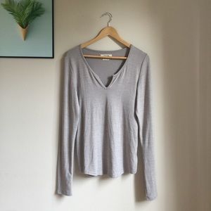 Golden by TNA V-neck long sleeve top